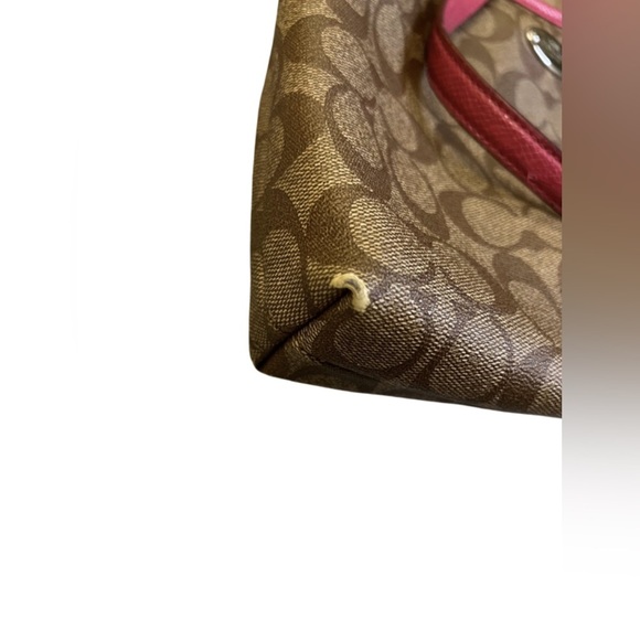 Coach Signature Logo All Over Pattern Crossbody Leather Beige Pink - Picture 9 of 9